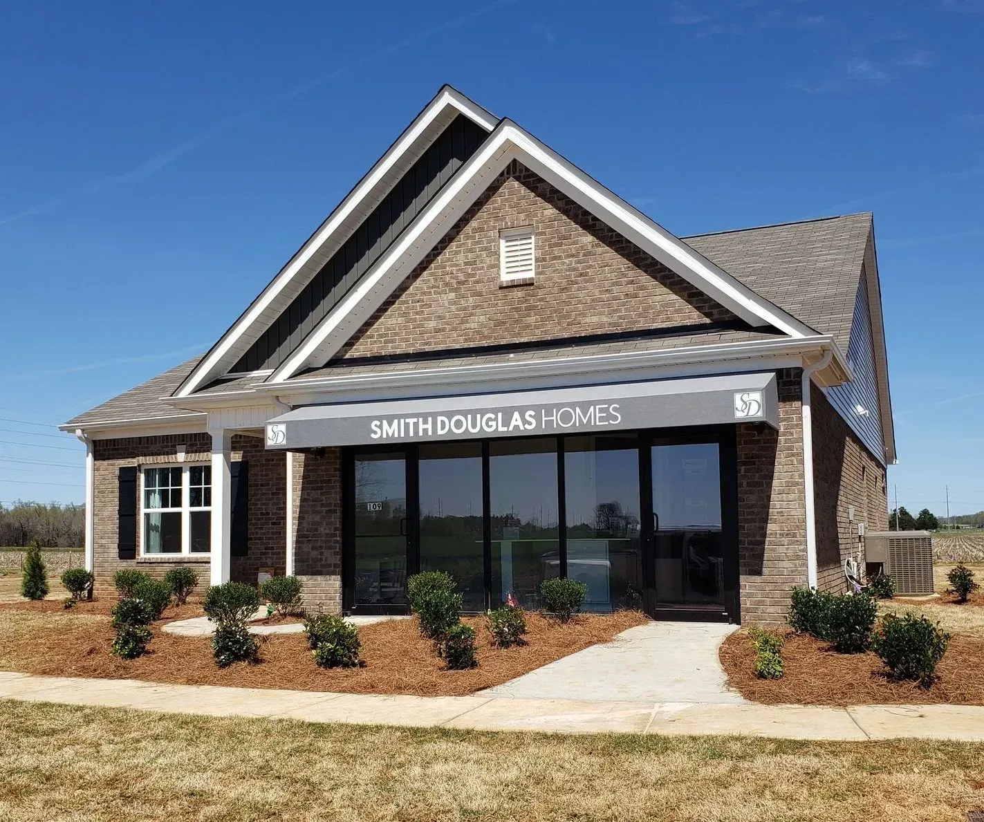 Smith Douglas Homes — Decatur, AL — Evans Awnings