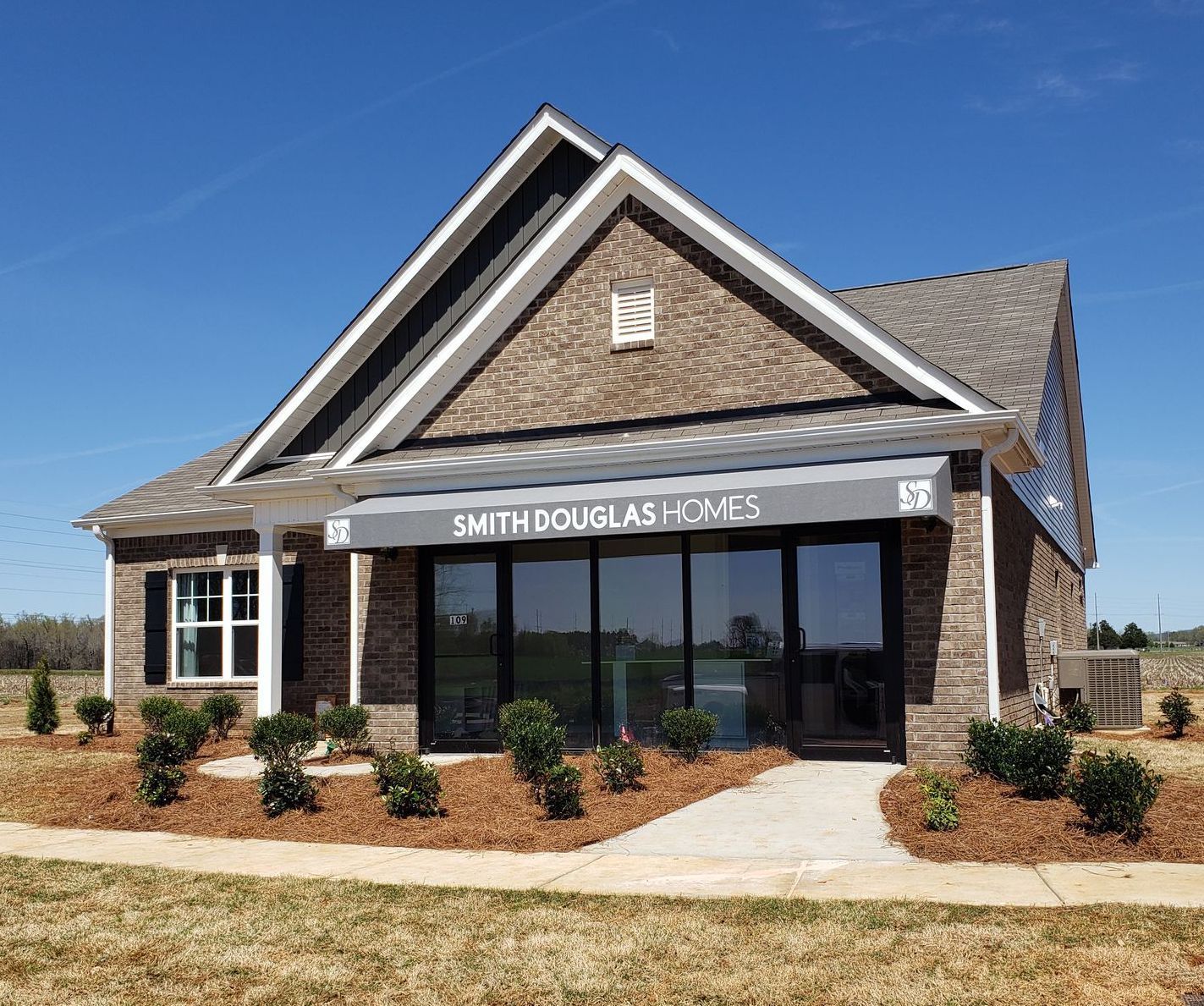 Slope — Decatur, AL — Evans Awnings