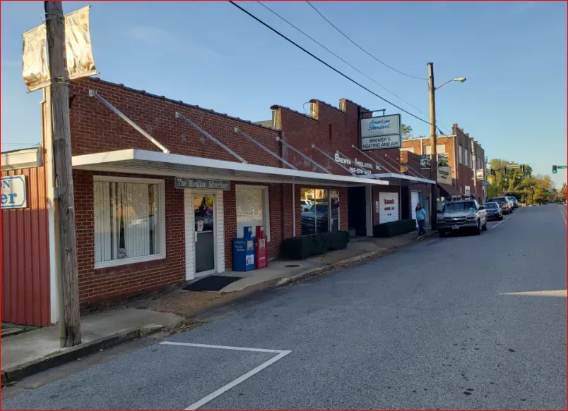 Commecial Building Overhead Rod Canopy — Decatur, AL — Evans Awnings