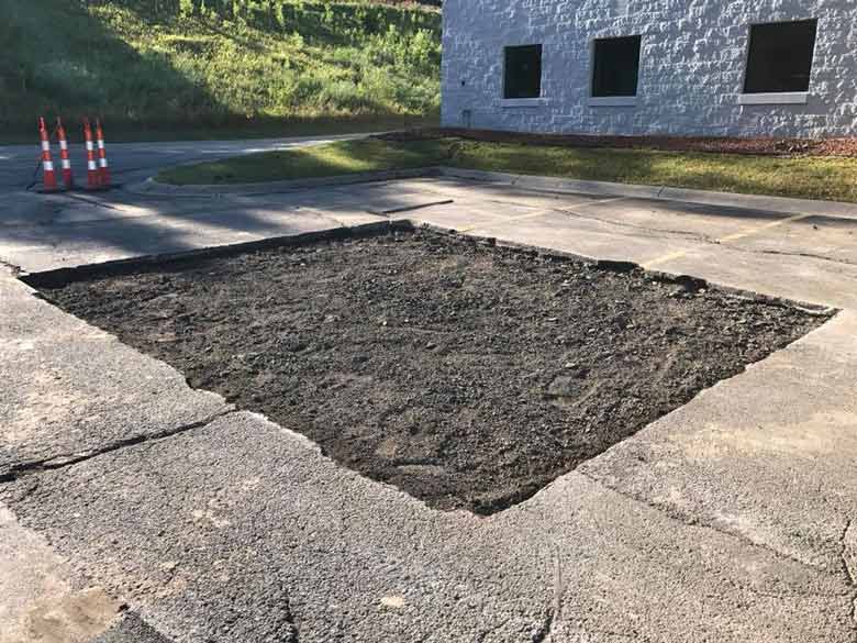 Commercial Paving — Asphalt Filling in Omaha, NE