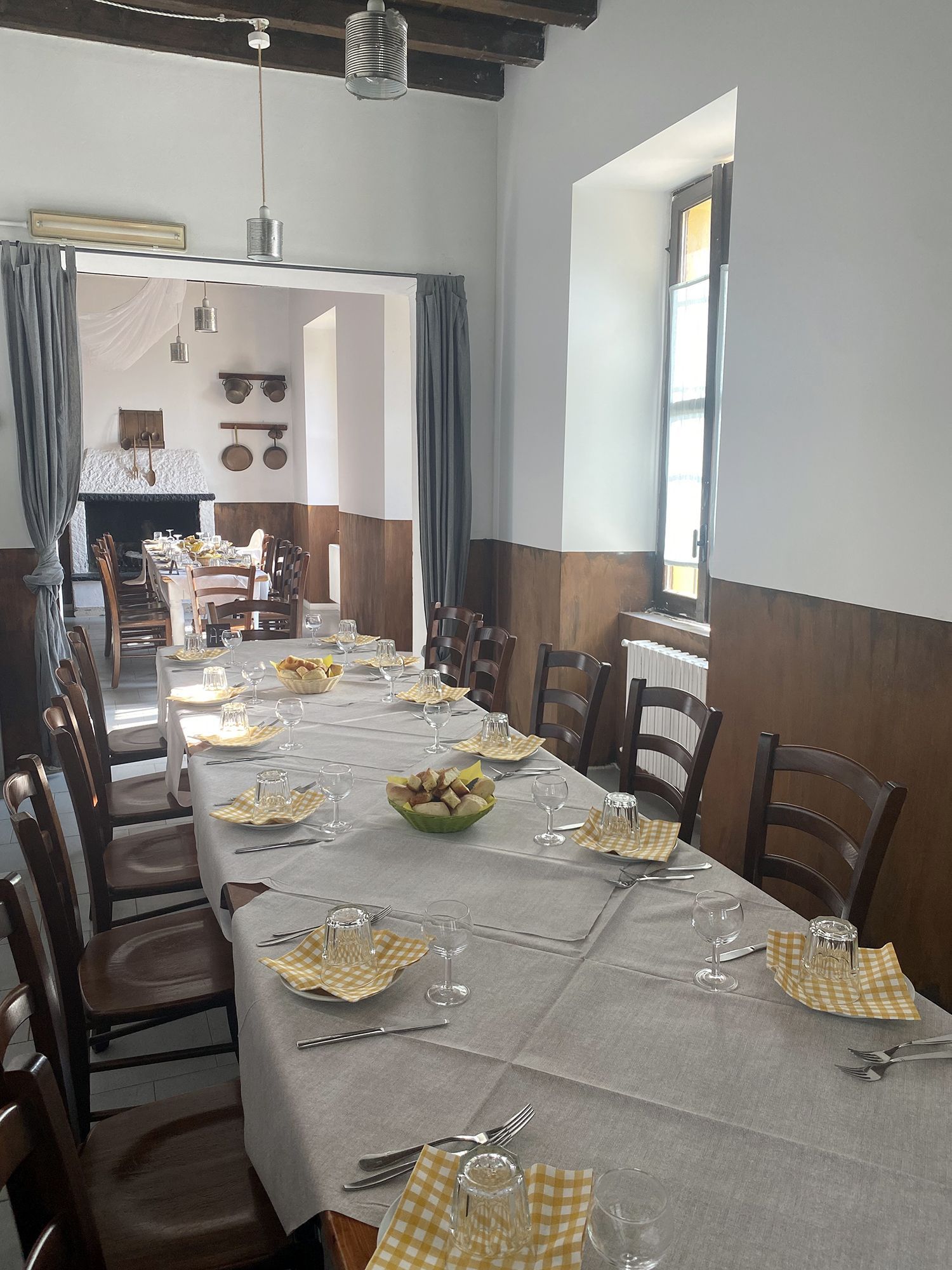 ristorante  cascina nibai interno