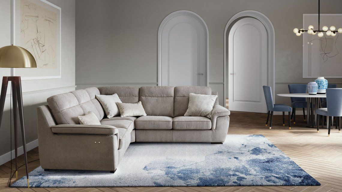 divano angolare grigio