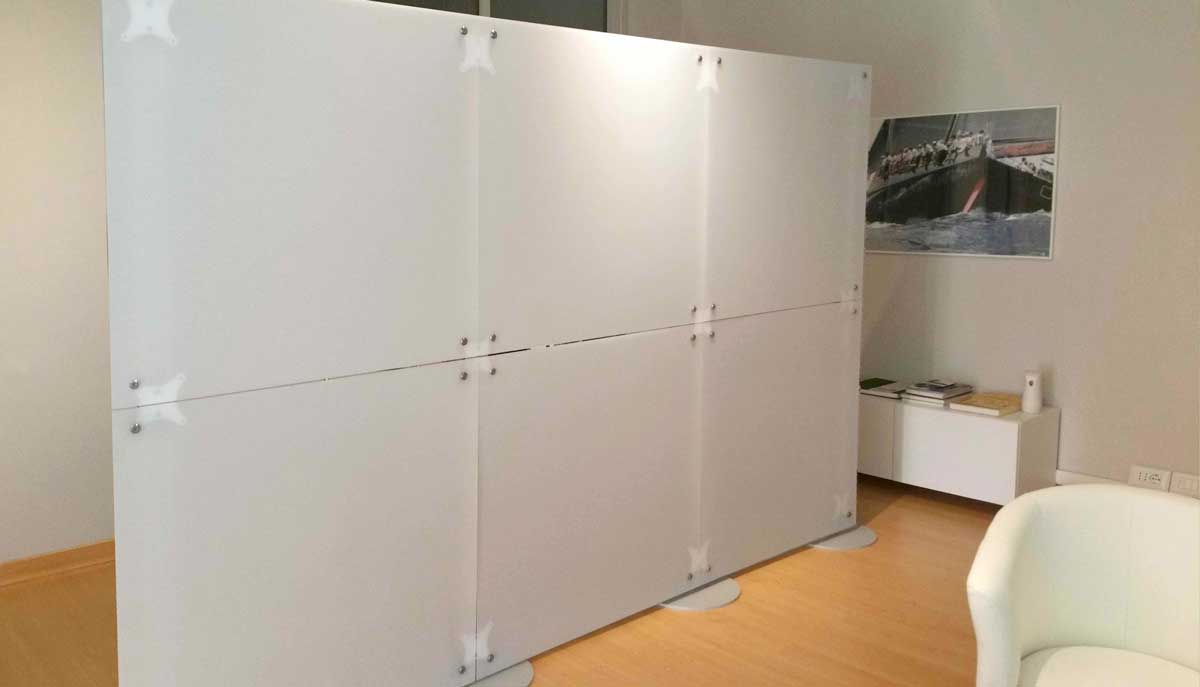 pannello divisorio per reception e sale d'attesa