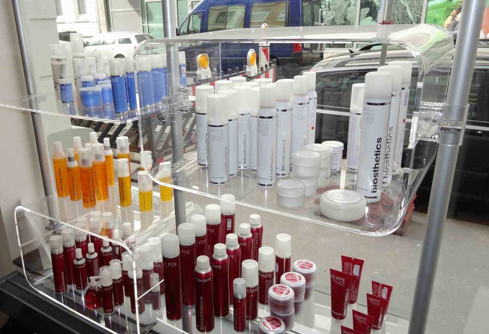 scaffale a mensole trasparenti componibile per vetrina