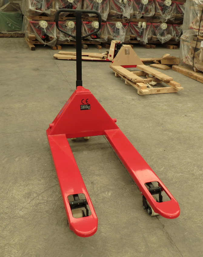 PATIN HIDRAULICO 2.5 TONELADAS