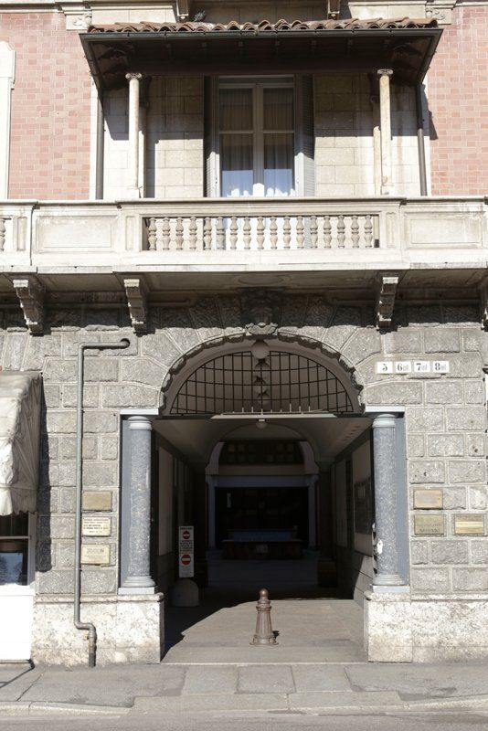 ingresso in un palazzo