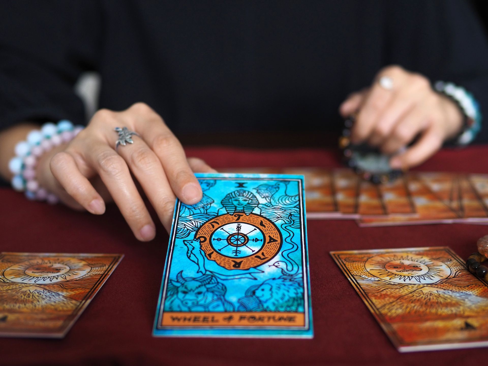 Psychic Showing Tarot Card - San Francisco, CA - Psychic Reading By Sophia Knight