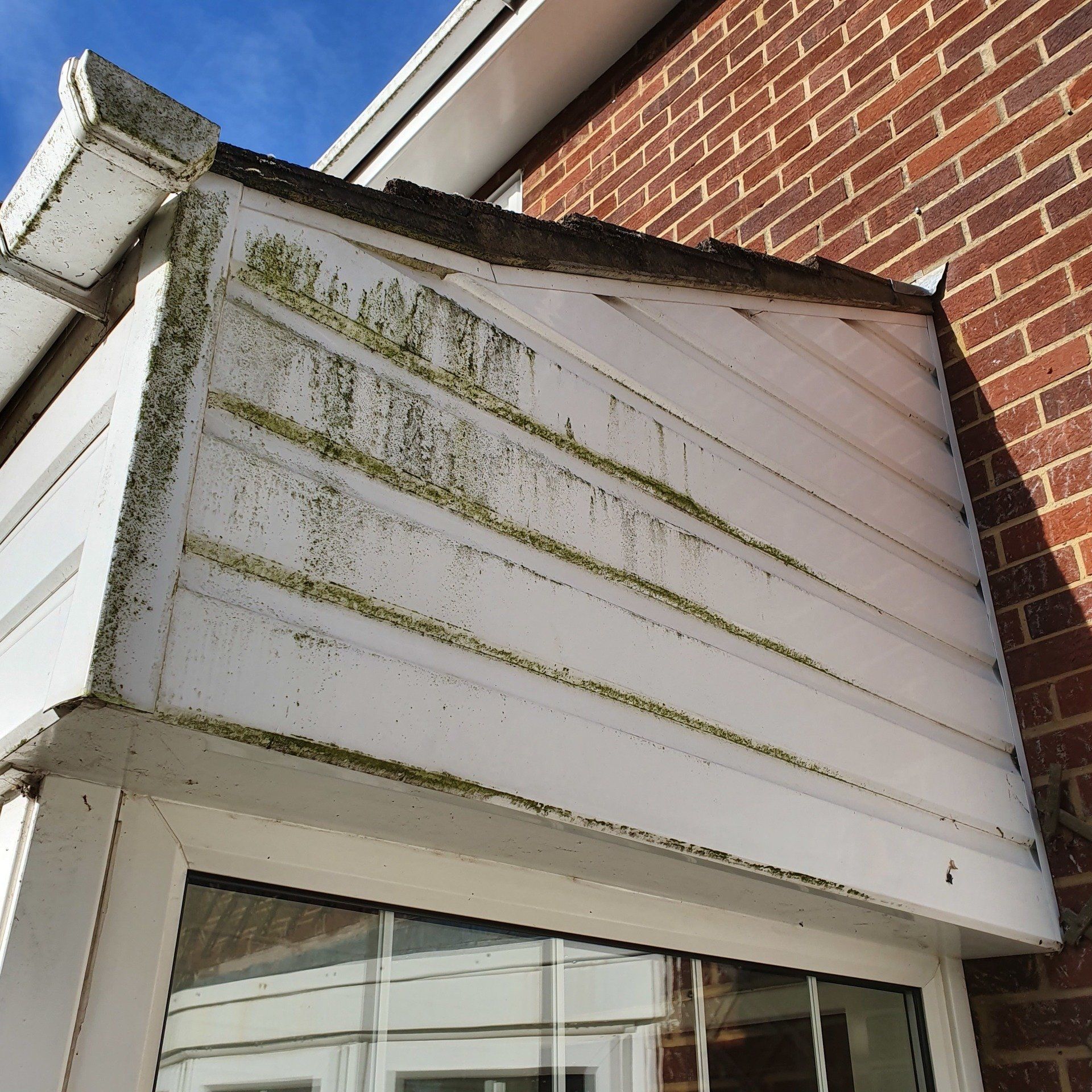 fascia and soffit cleaning before