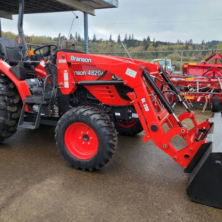 Functional tractor - Eugene, OR - The Tractor Store