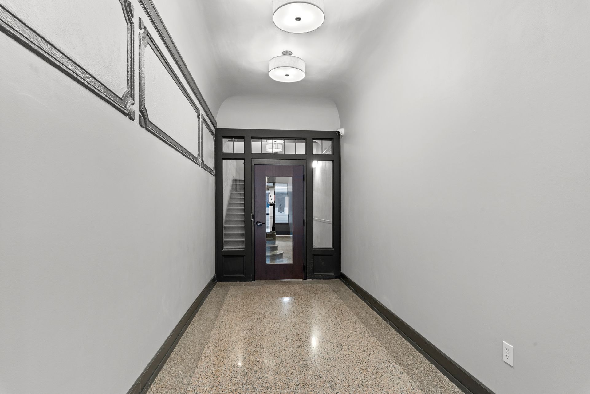 Photo showing the entrance from the lobby