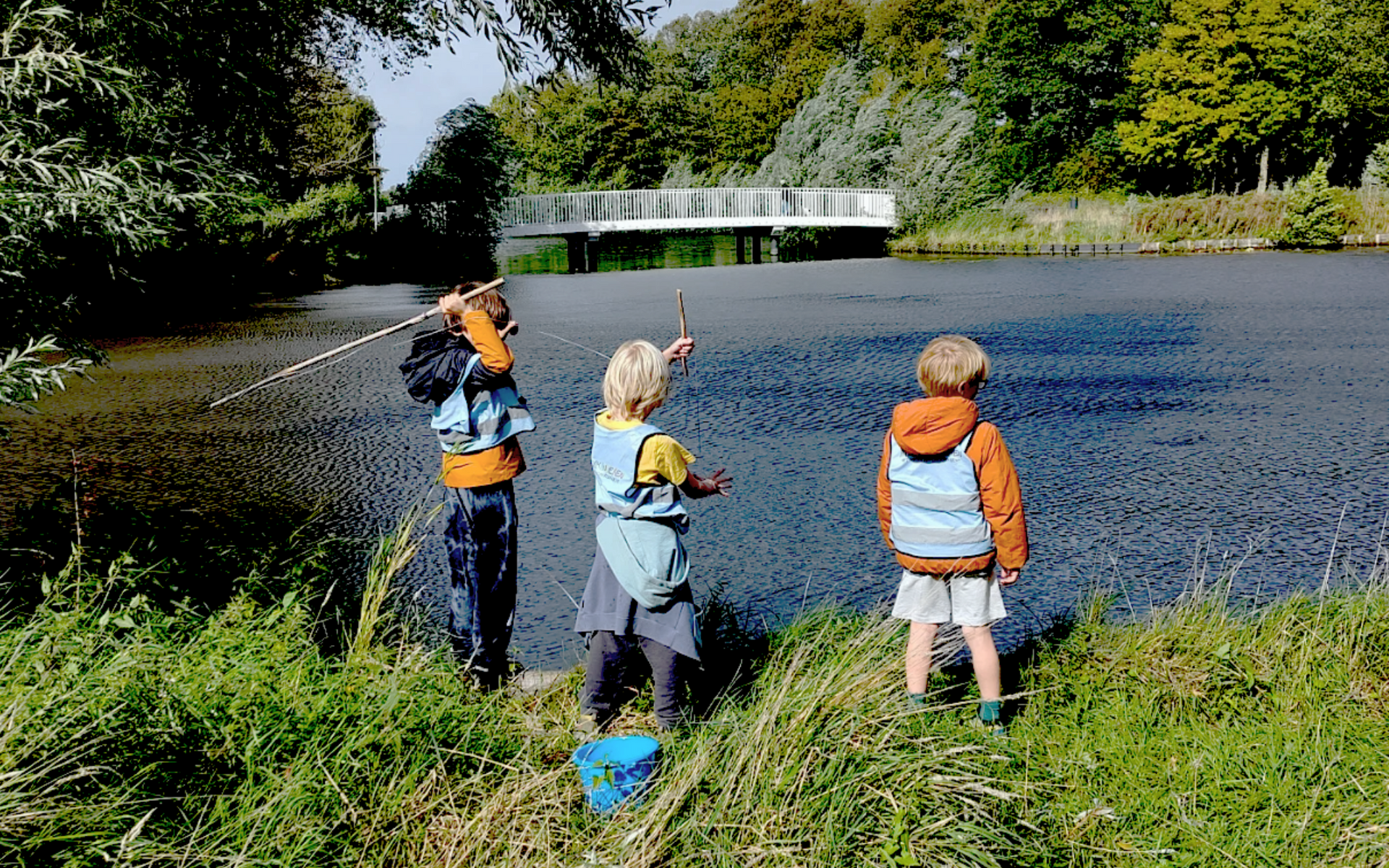 Erop uit, samen in het park, vriendschap, gezelligheid, op avontuur, in Haarlem, Atelier Verda van Atelierkinderen
