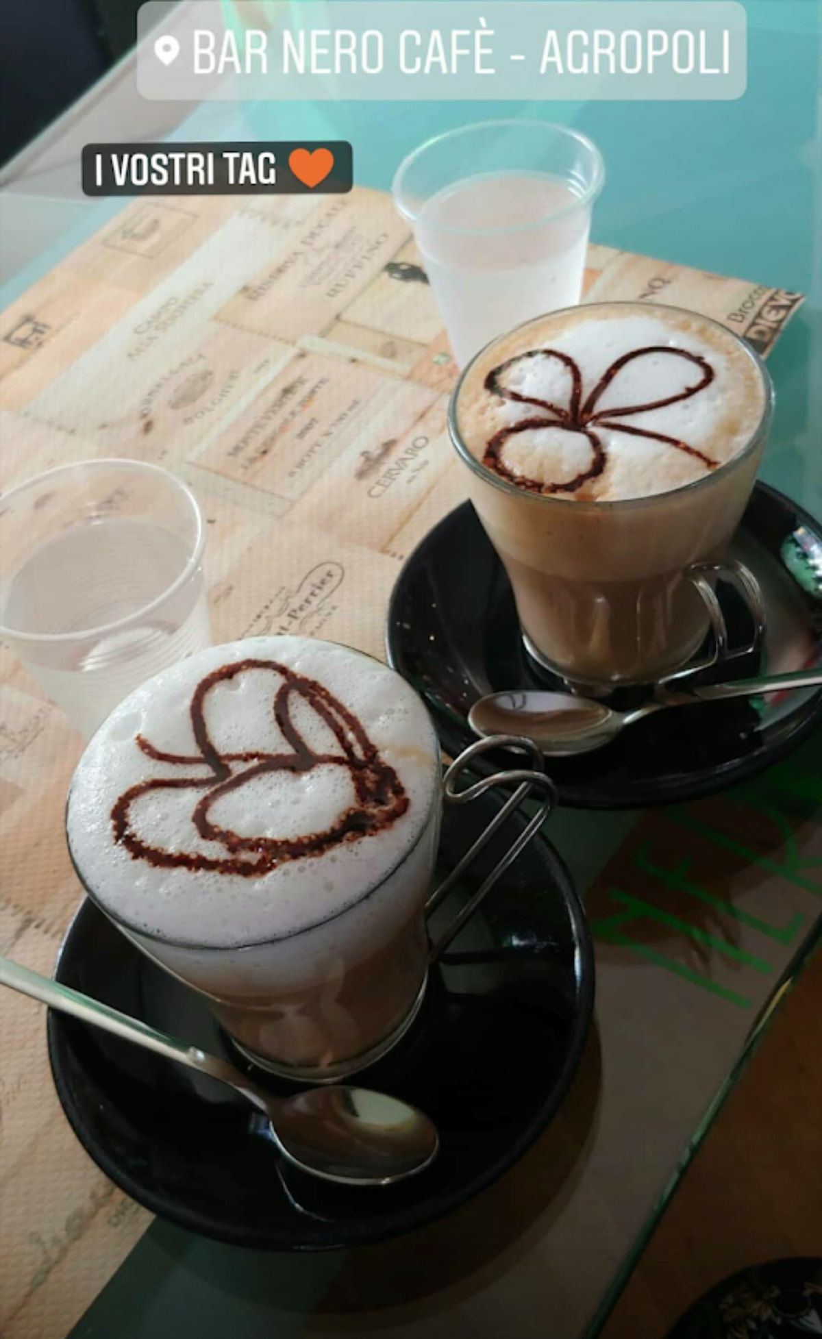 Cappuccino con disegni