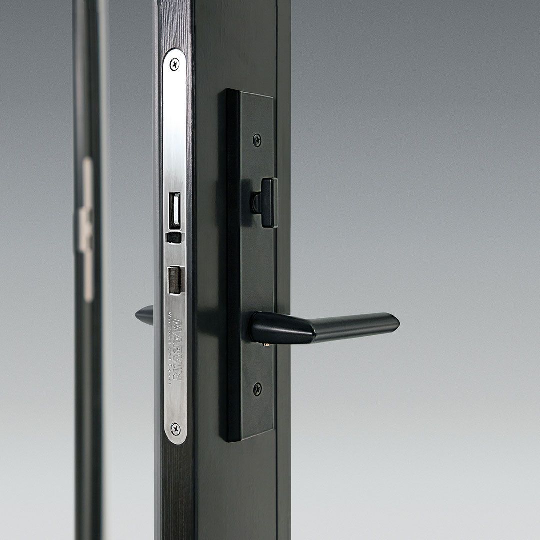 Hardware & Finish