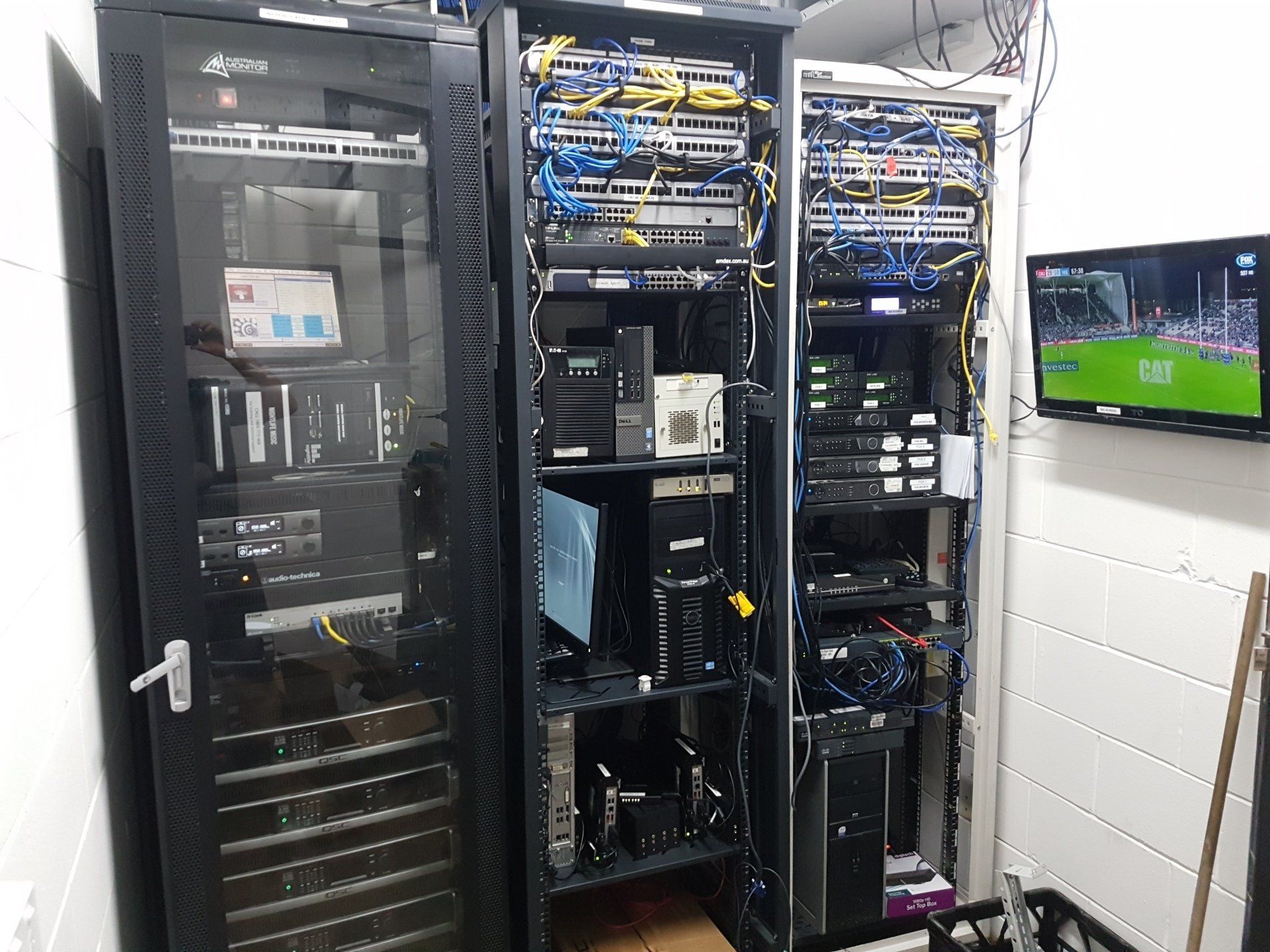 Data Server — Lightning Comms, CCTV & Security in Cannonvale, QLD