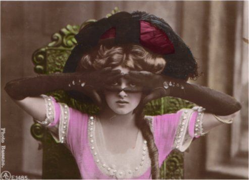 Gladys Cooper as she appeared in the play 'Havana' in 1908 - www.gladyscooper.com