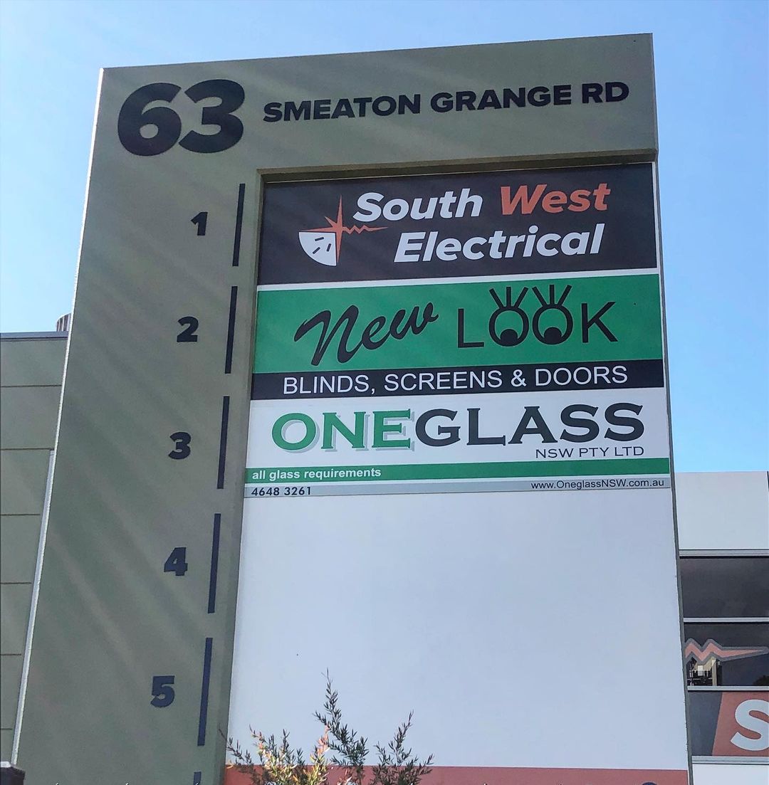 Vertical Pylon Signs — Smeaton Grande NSW — Macarthur Signs & Graphics
