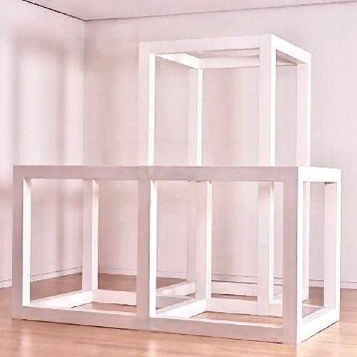 LEWITT
Four Part Modular Cube