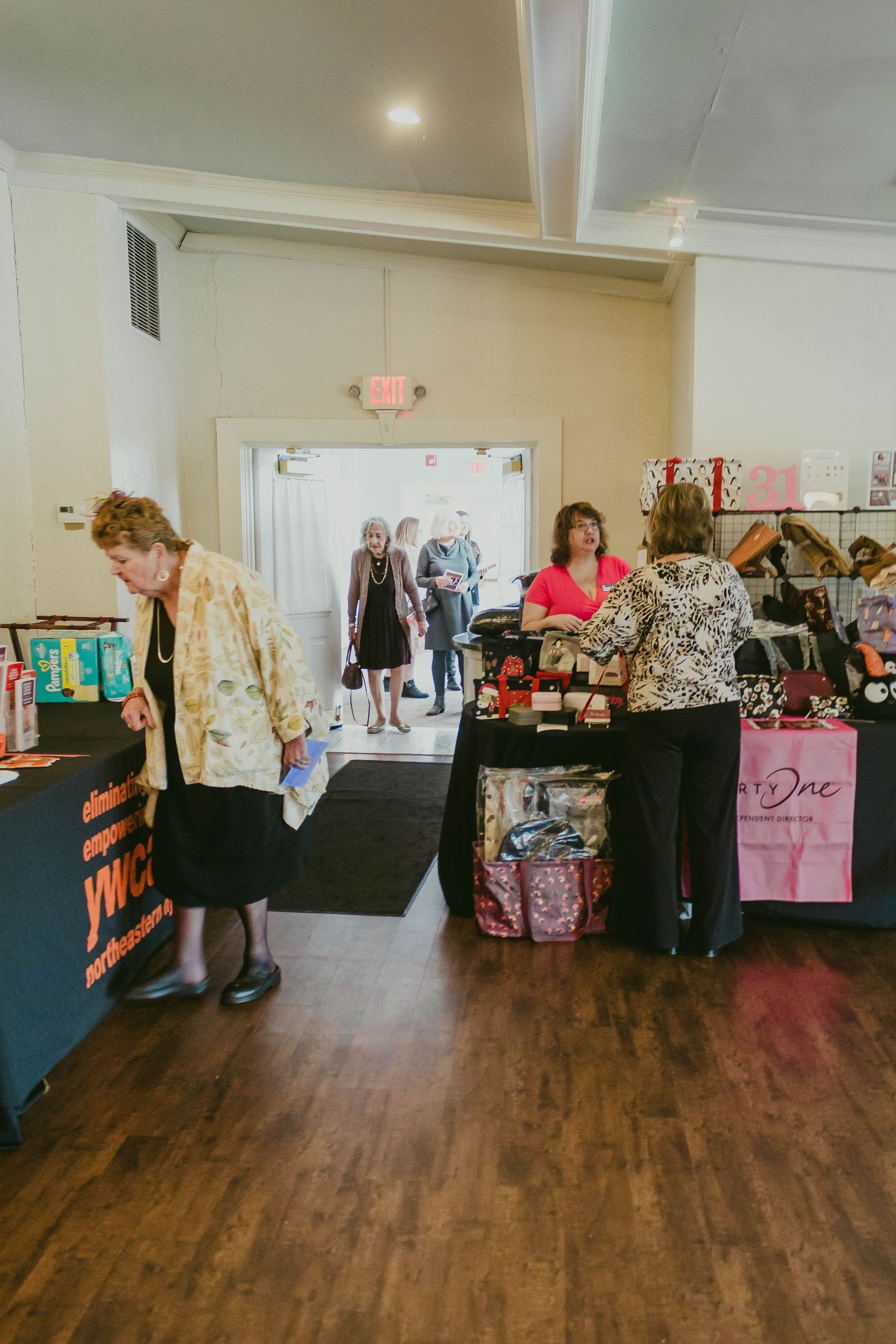 Fashion Show Image 1 — Schenectady, NY — Schenectady Business & Professional Women's Club Inc