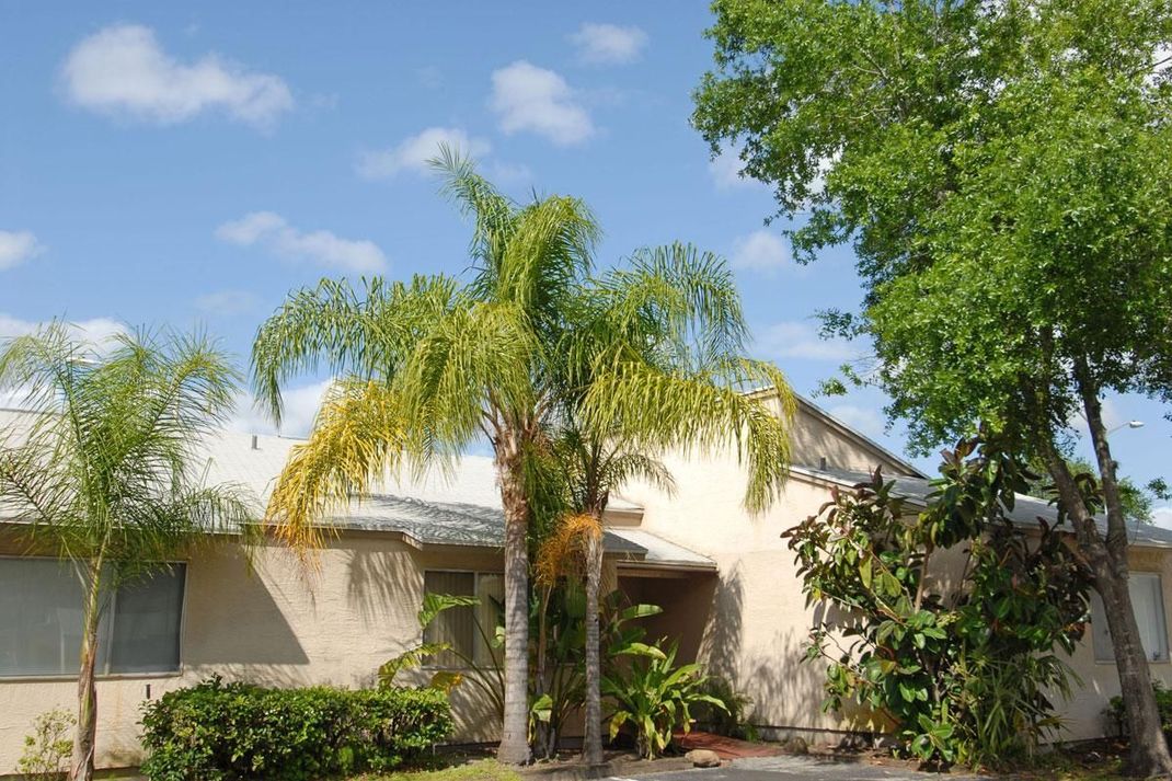 Photo Gallery Danube Apartments Orlando, FL