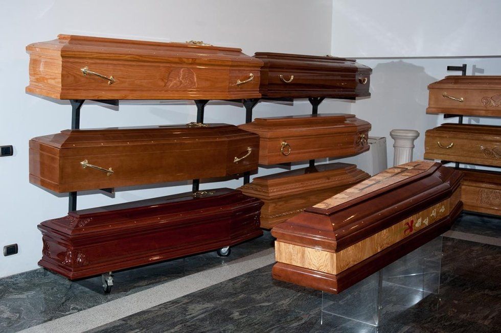 feretri disponibili presso l'impresa funebre
