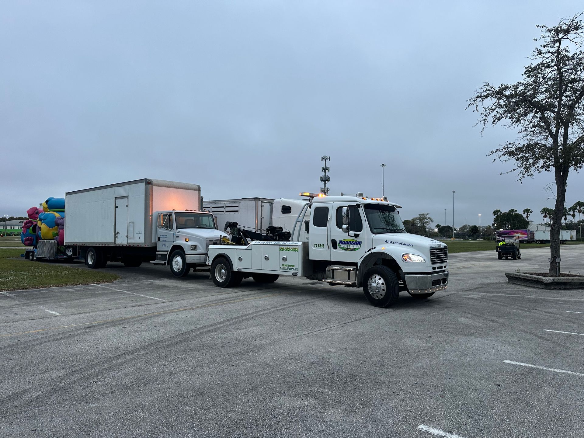 Box truck towing service in Miami-Dade – Roadside Towing and Recovery.