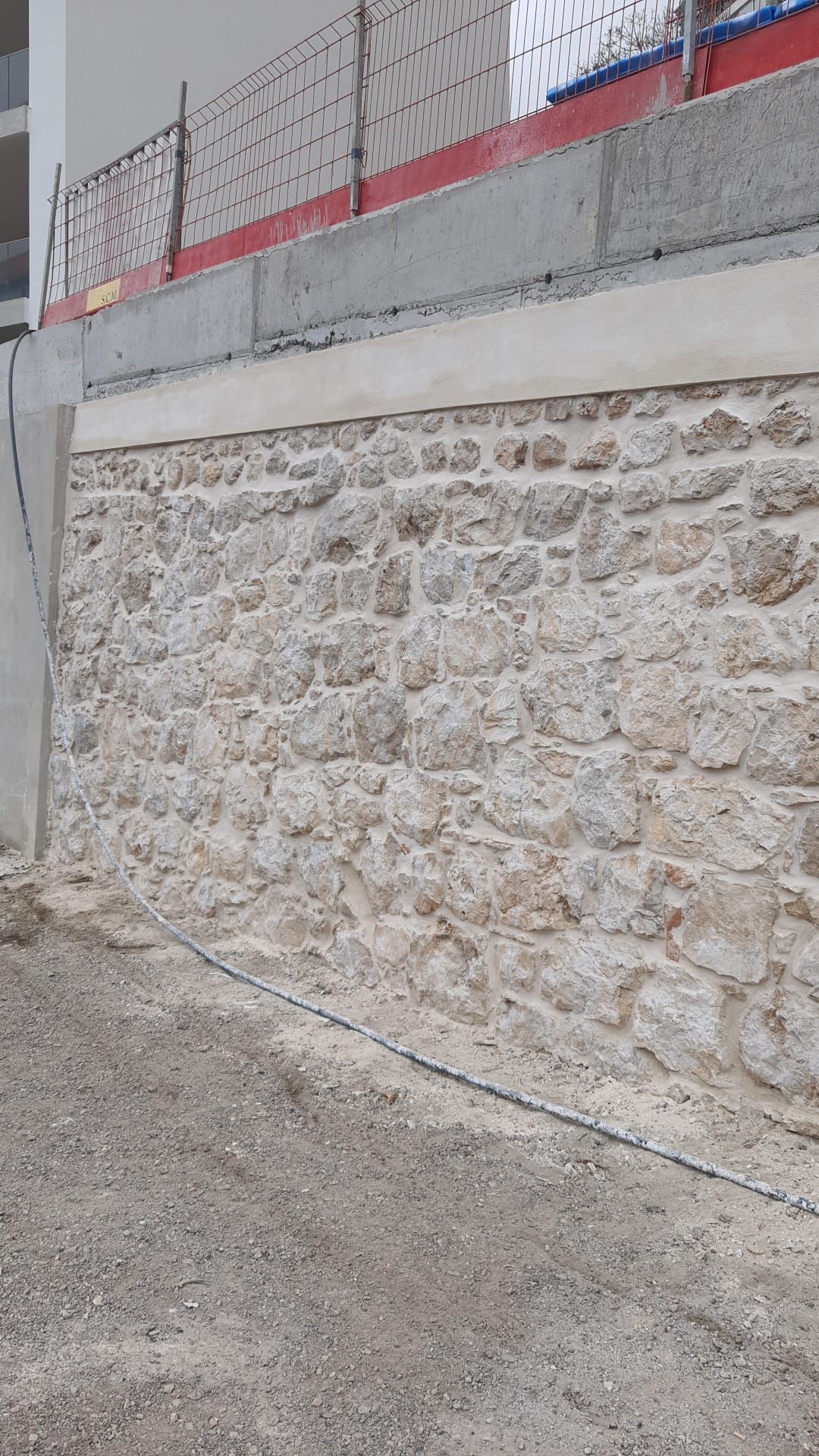 muro di contenimento