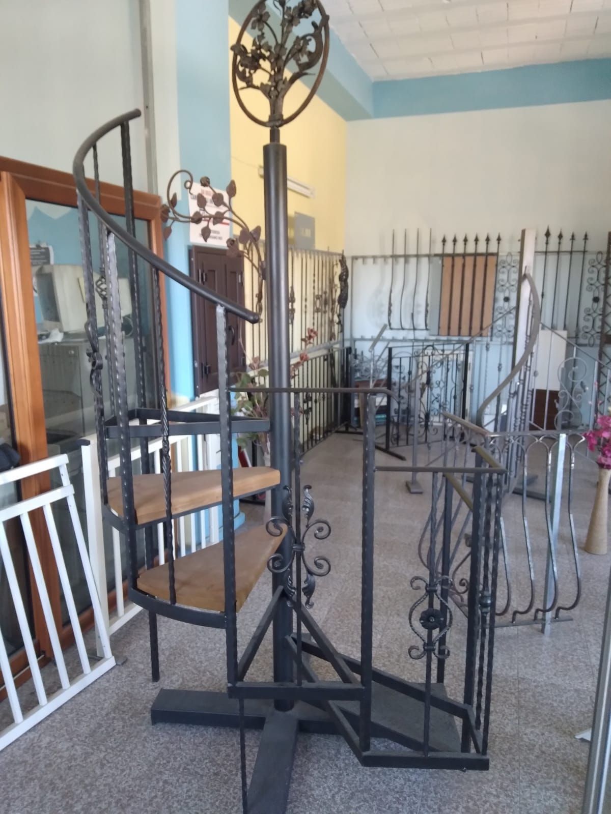 progettazione scale su misura