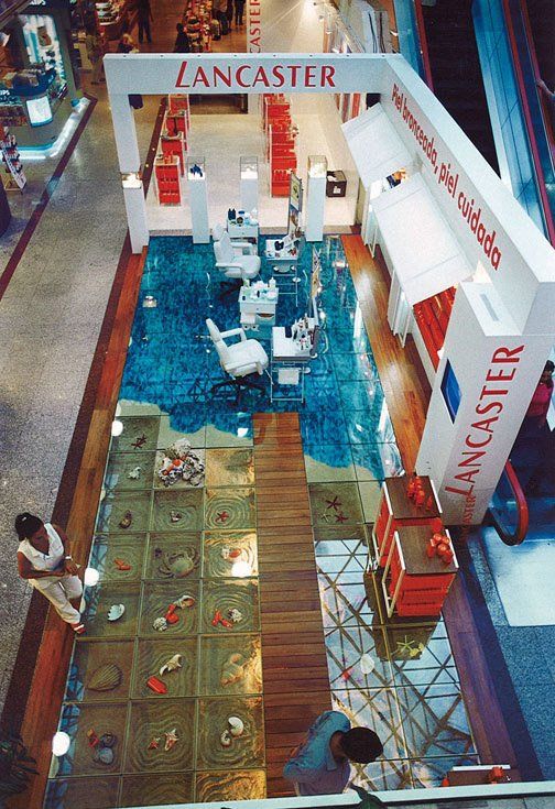 Lenticular Stands
