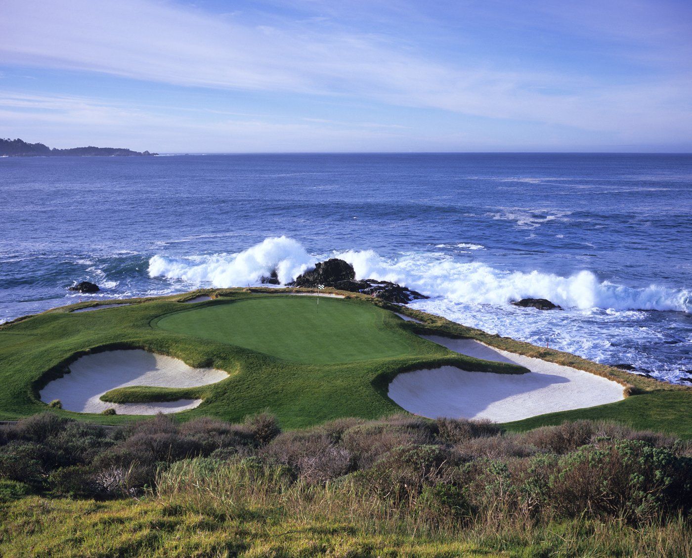 Pebble Beach Golf Packages and Vacation Specials