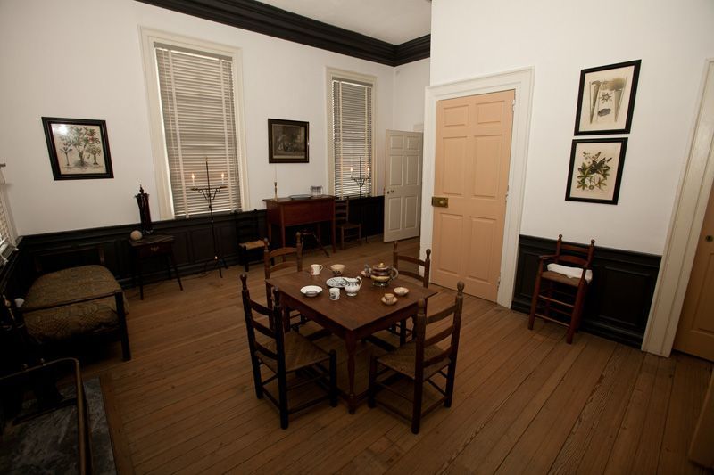 Family Day Room | Historic Hope Planation