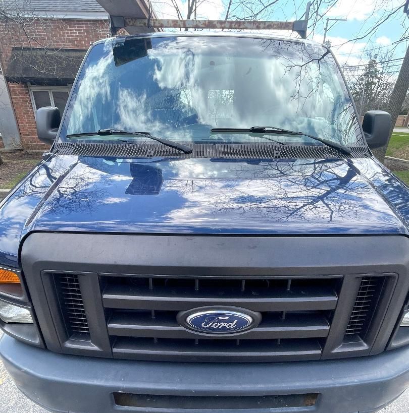 Windshield replacement in Lake Forest, IL