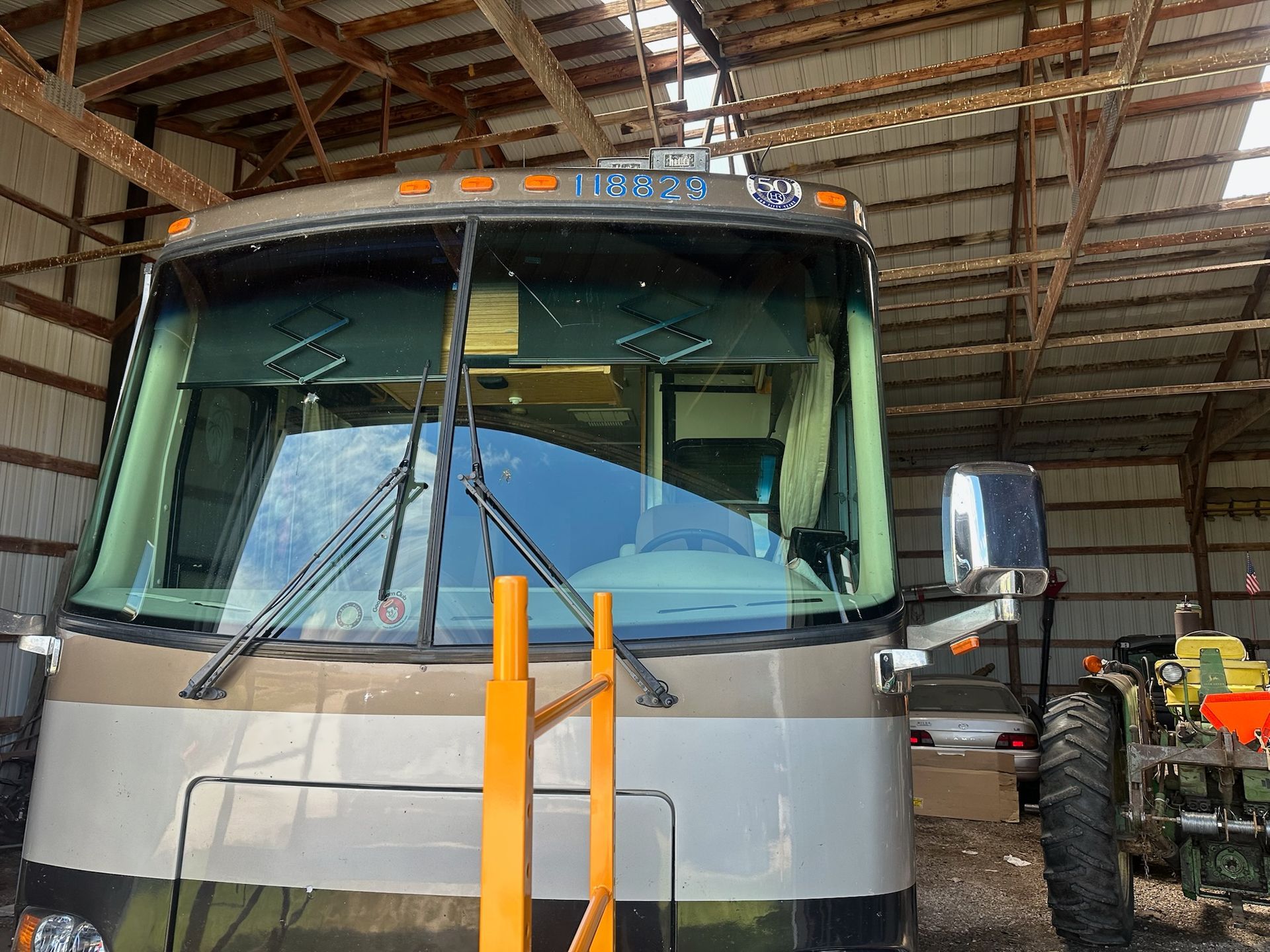 RV glass replacement in Chicago, IL RV glass replacement in Chicago, IL