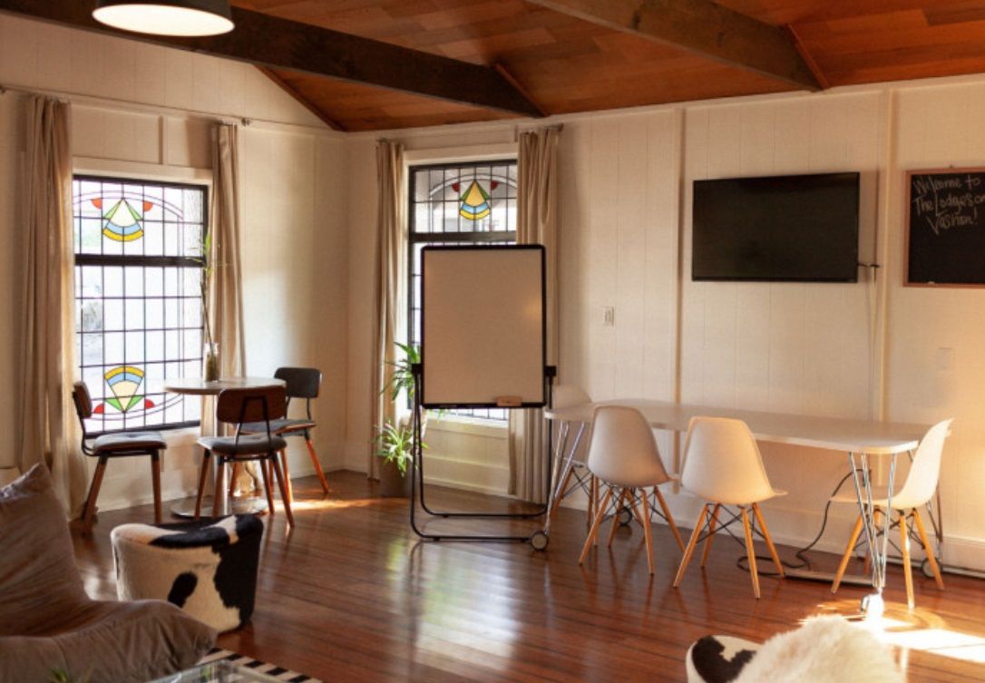 The Cottage Meeting Space at The Lodges on Vashon — flexible event and retreat venue near Seattle.