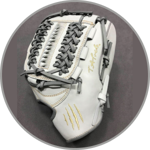 professional pitcher Taran Alvelo's custom exact glove