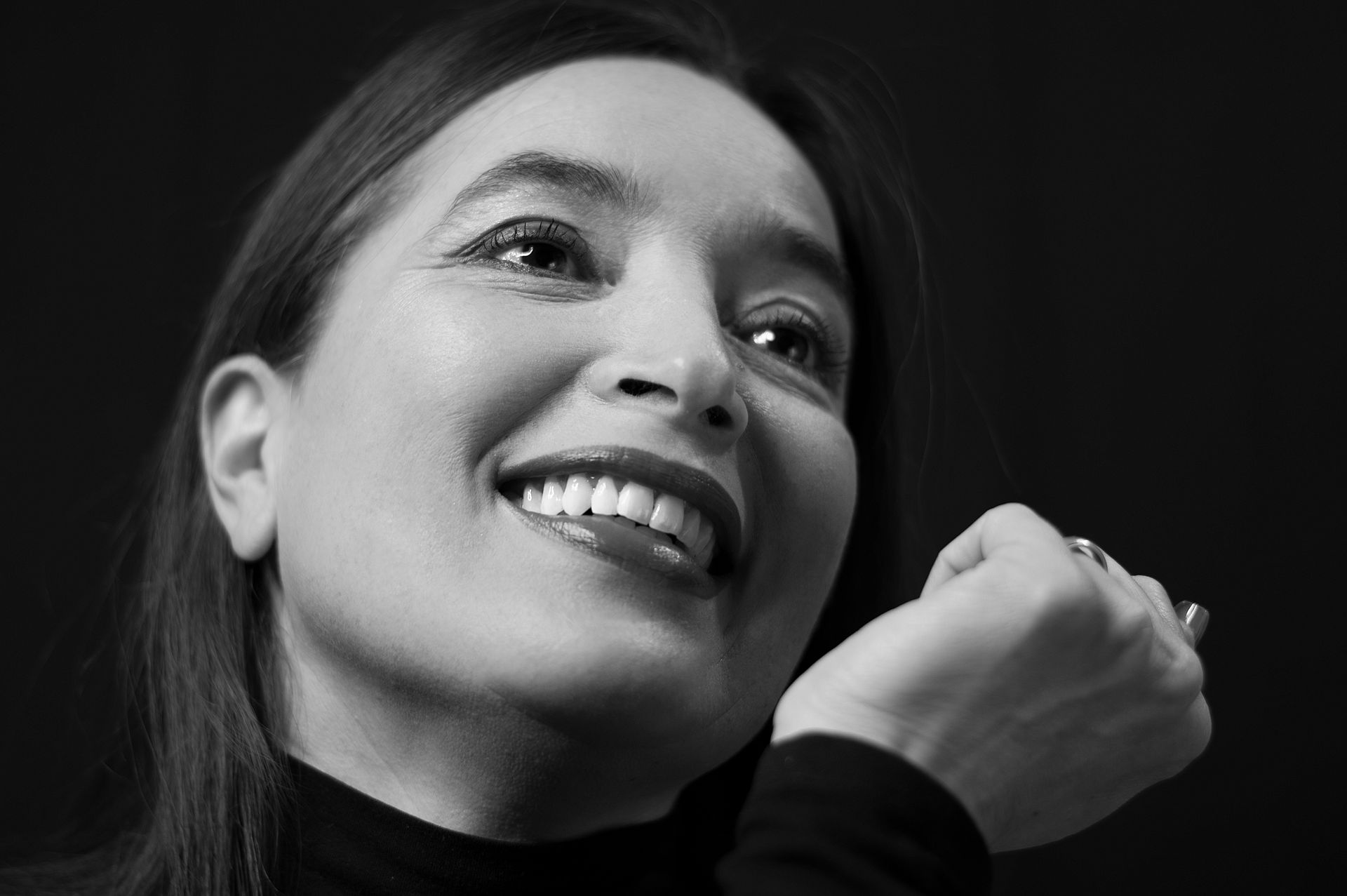 Portrait empowerment feminile - ogni donna universo unico bellezza - Barbara Bertini