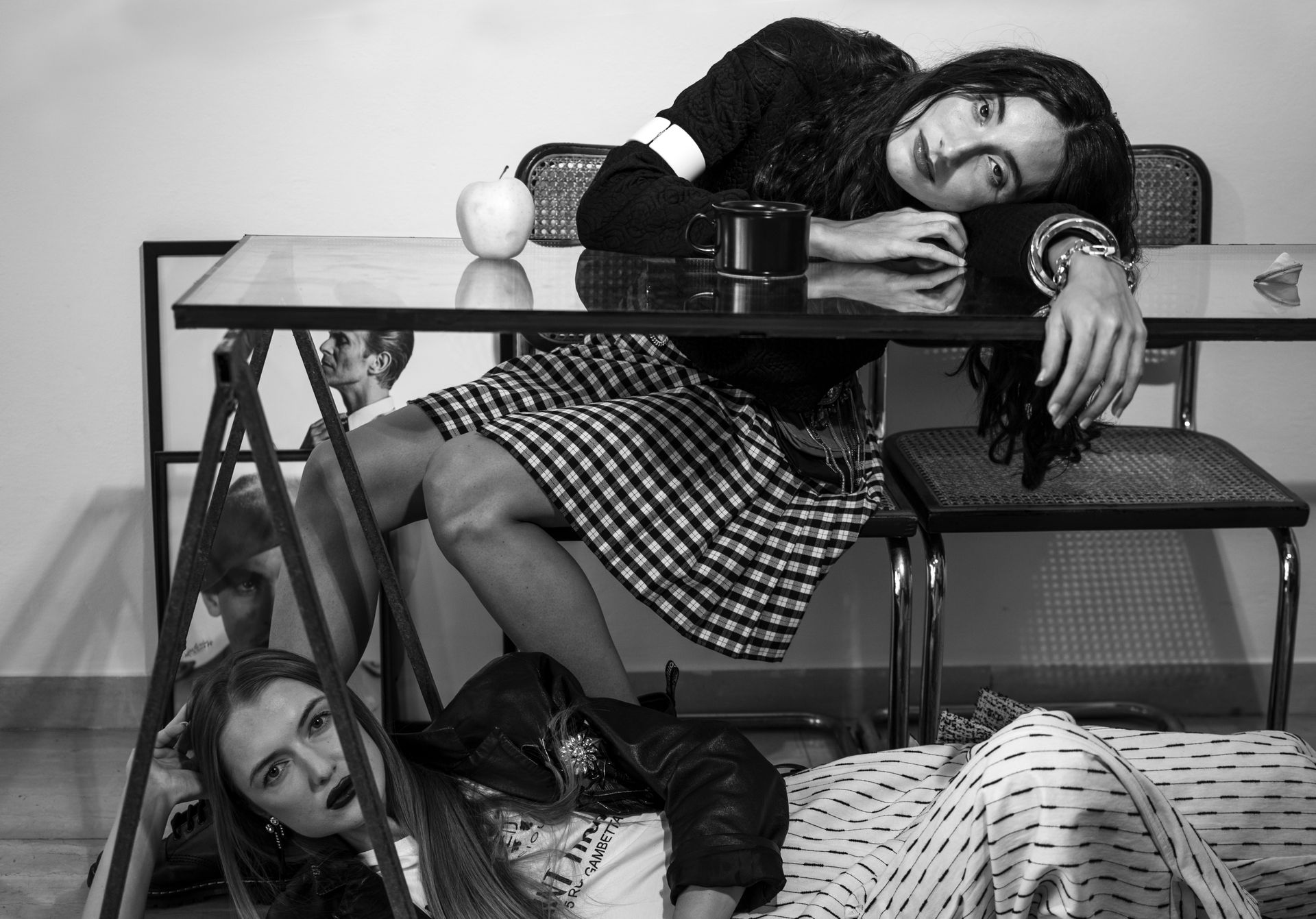 Shooting borse artigianali Toscana, immagini professionali per comunicazione visiva brand sostenibile