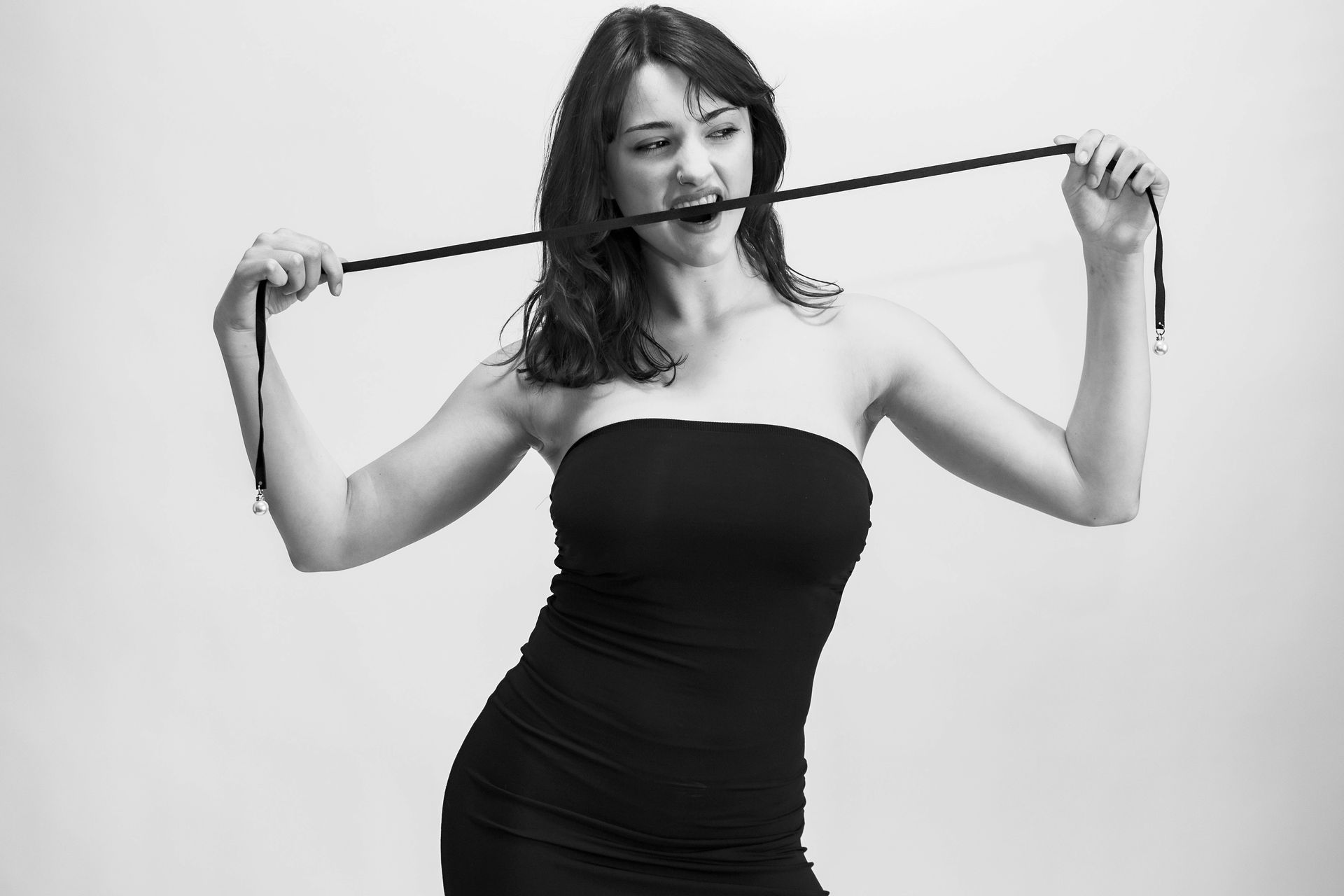 Portrait glamour contemporaneo - trasformare vulnerabilità in forza - fotografia artistica Milano