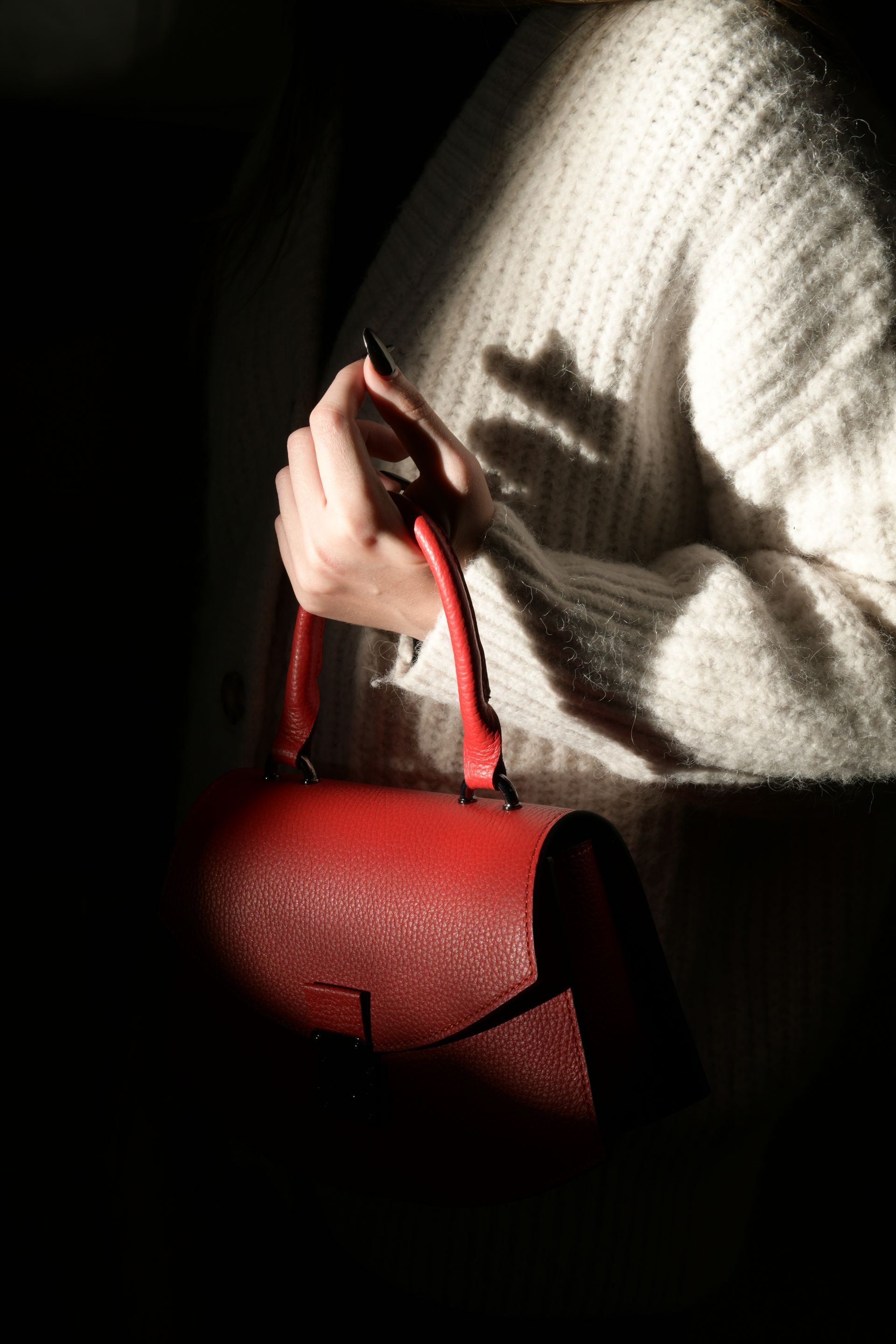 Fotografia prodotto borse eco-friendly made in Tuscany, content creation per piccoli brand moda