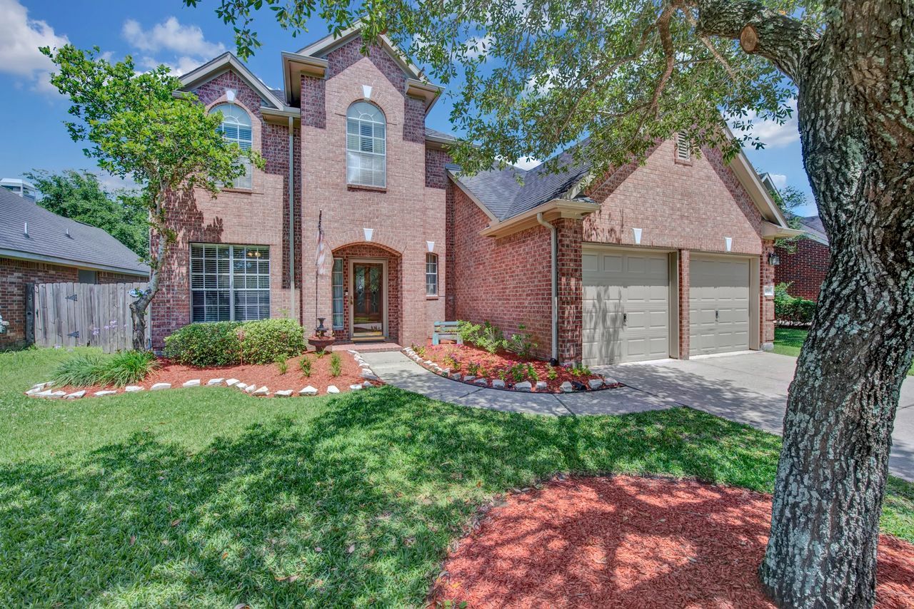 Big House — Pearland, TX — Thedford Real Estate Group