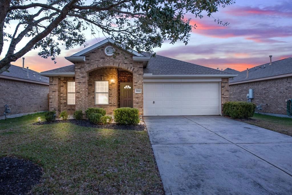 House — Pearland, TX — Thedford Real Estate Group
