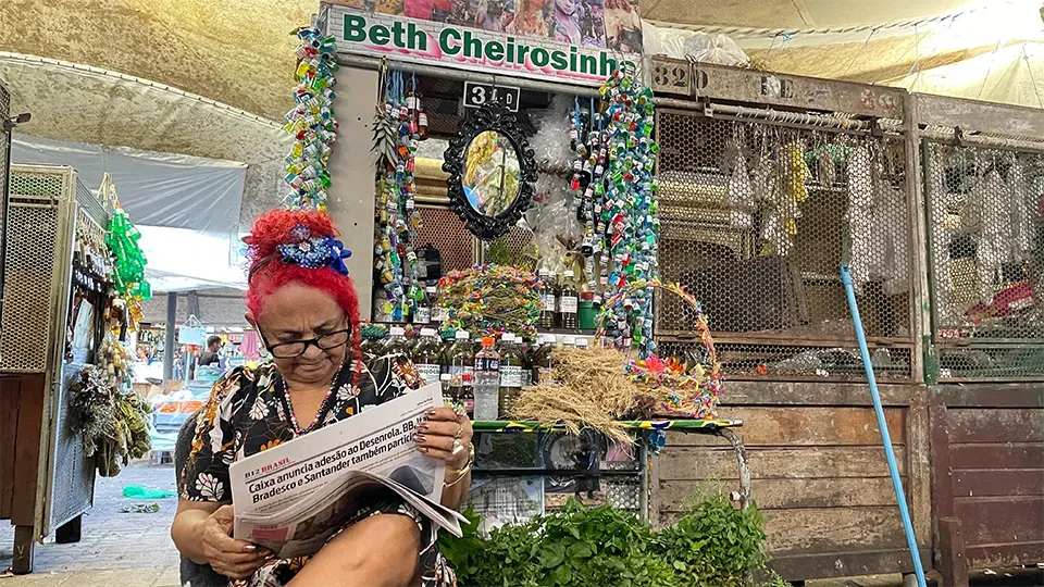 Beth Cheirosinha, traditional potions and herbs vendor in Ver-o-Peso, Belém.