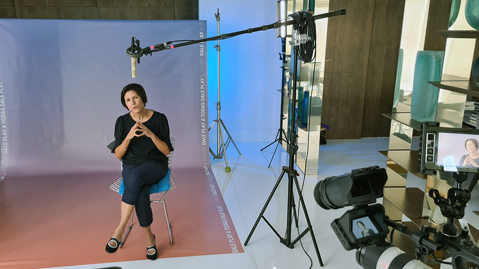 Adriana Noreña Vice president of Google in Latin America sits in front of a camera