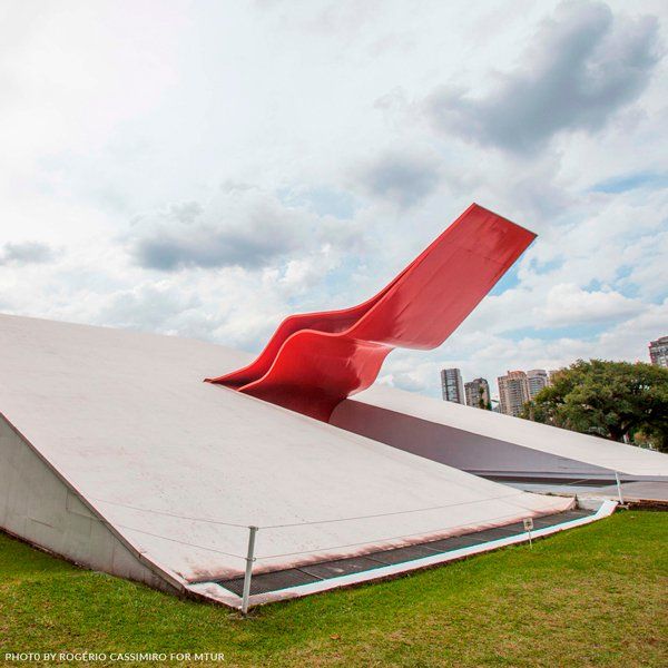 Edificio del auditorio de Ibirapuera en São Paulo Edificio del auditorio de Ibirapuera en São Paulo