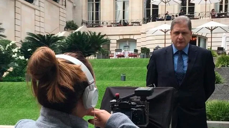 Recording of the series The Airport Economist