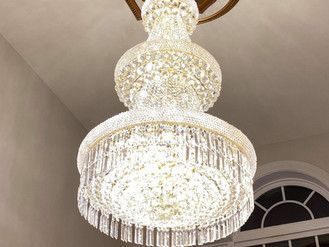 chandelier technician