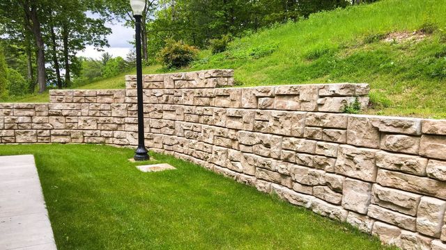 Redi Rock Retaining Walls