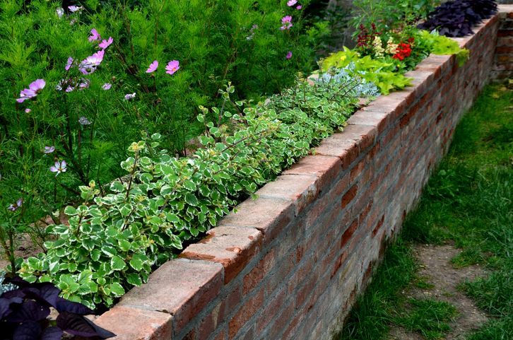 What to Do if Your Retaining Wall is Tilting or Leaning