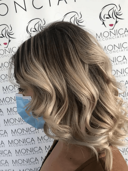 balayage su capelli mossi