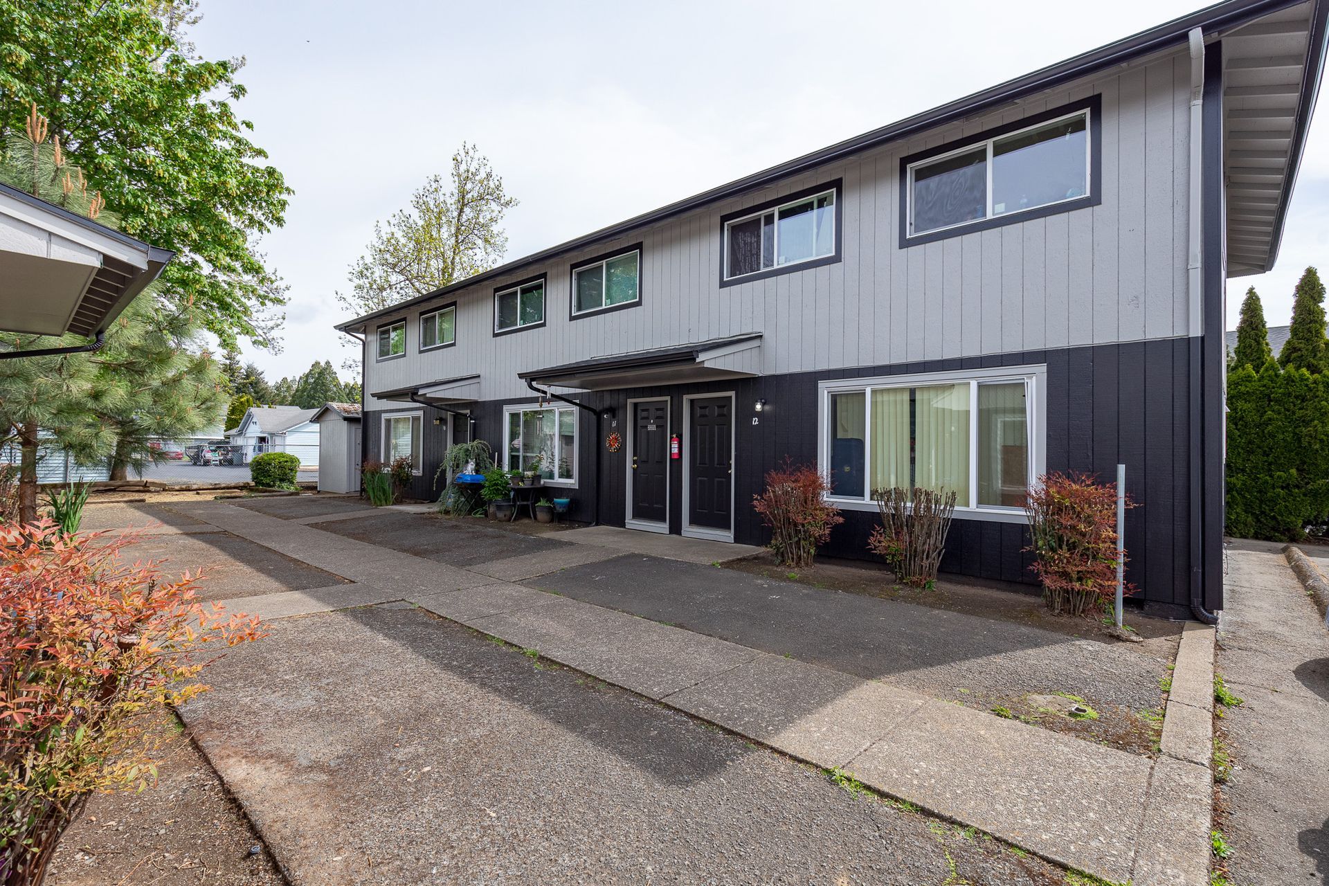 Creekside Meadows Apartments - Independence, OR - SMI Property Management