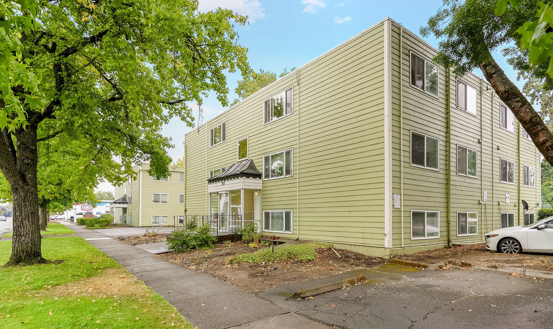 Maple Square Apartments - Corvallis, OR - SMI Property Management